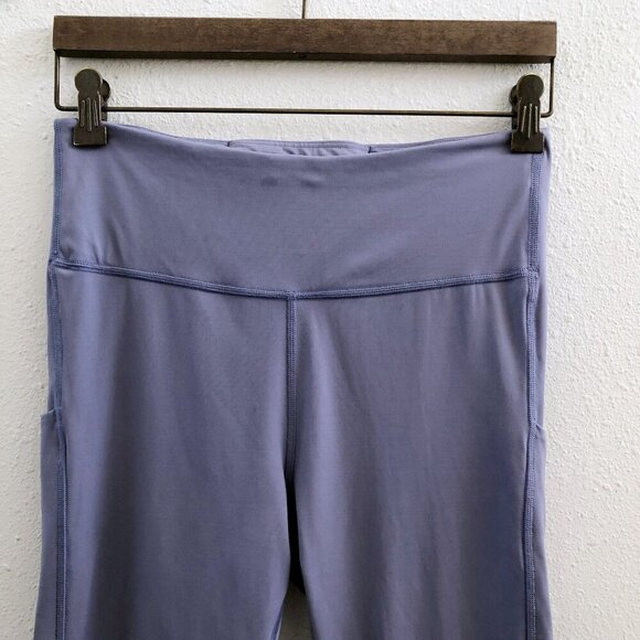 ATHLETA Ultimate Stash Pocket Capri Size Medium - Picture 6 of 10